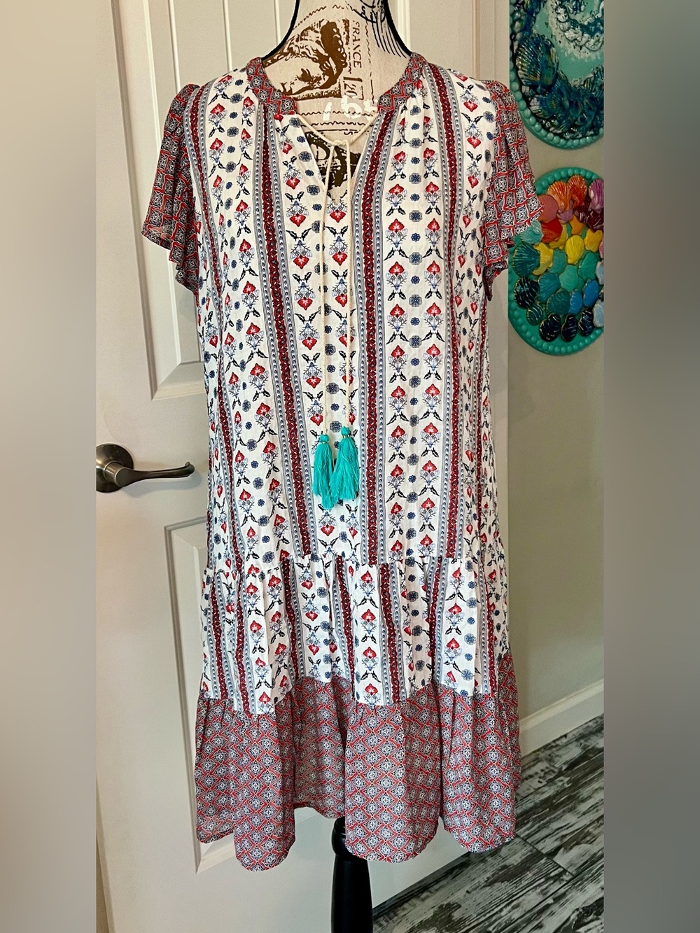THML Boho Floral Tassel Dress Large Red Blue Tiered Swing Dress Boutique